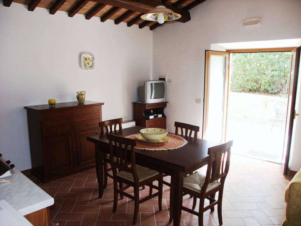 Agriturismo Podere Ossaia Кортона Стая снимка