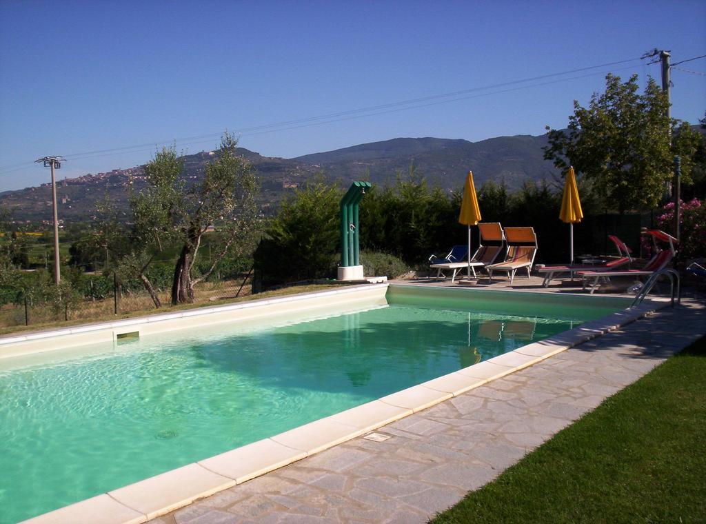 Agriturismo Podere Ossaia Кортона Стая снимка